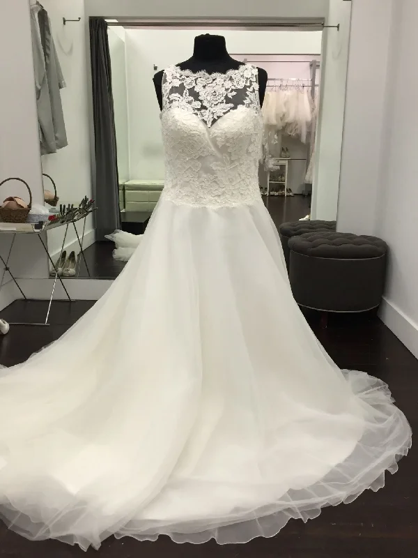 Pronovias White One Jill Pastel unclassified dresses