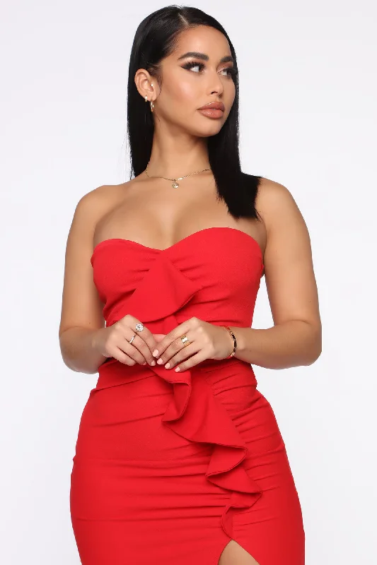 Her First Kiss Midi Dress - Red