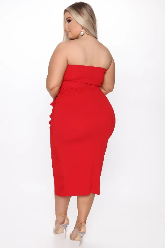 Her First Kiss Midi Dress - Red