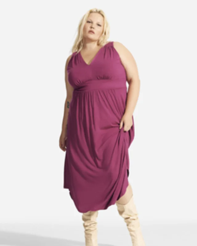 Destiny Tail Hem Maxi Dress | BOISENBERRY Prom maxi dresses