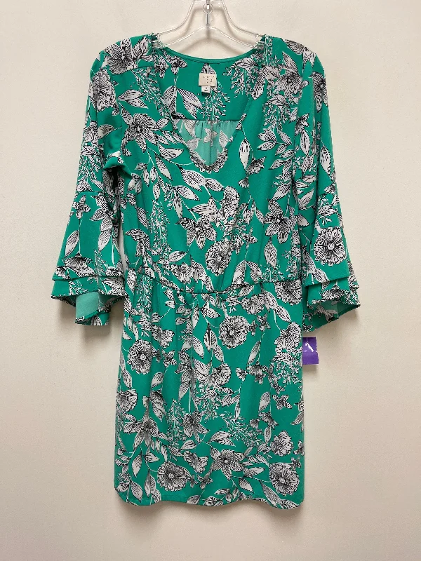 Green & White Dress Casual Short A New Day, Size M--White Mini Skirt